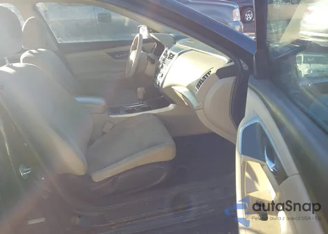 2015 Nissan Altima 2.5 S из США, поврежденный, VIN 1N4AL3AP4FC430636